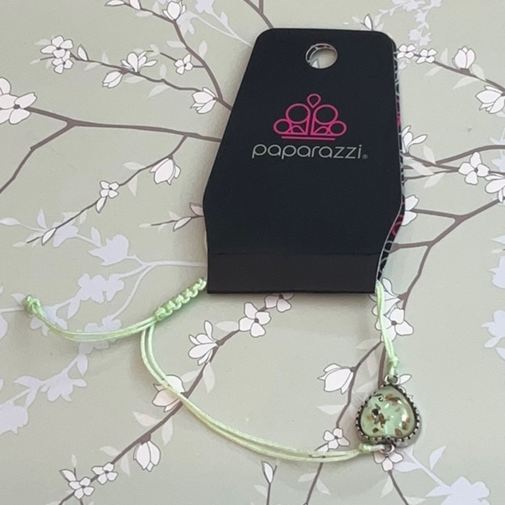 ❄️ Paparazzi } Green Heart Bracelet Chain Bohemian Beach